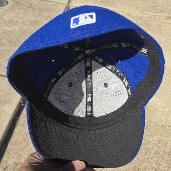 Blue Jay's Fitted Baseball Cap - Picture 10 of 10